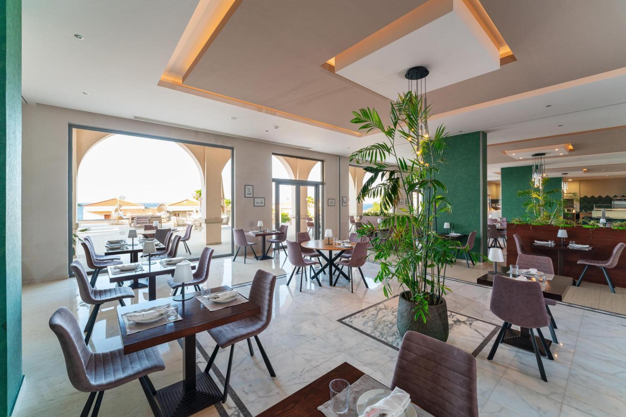 Kresten Royal Euphoria Kallithea (Rhodes)